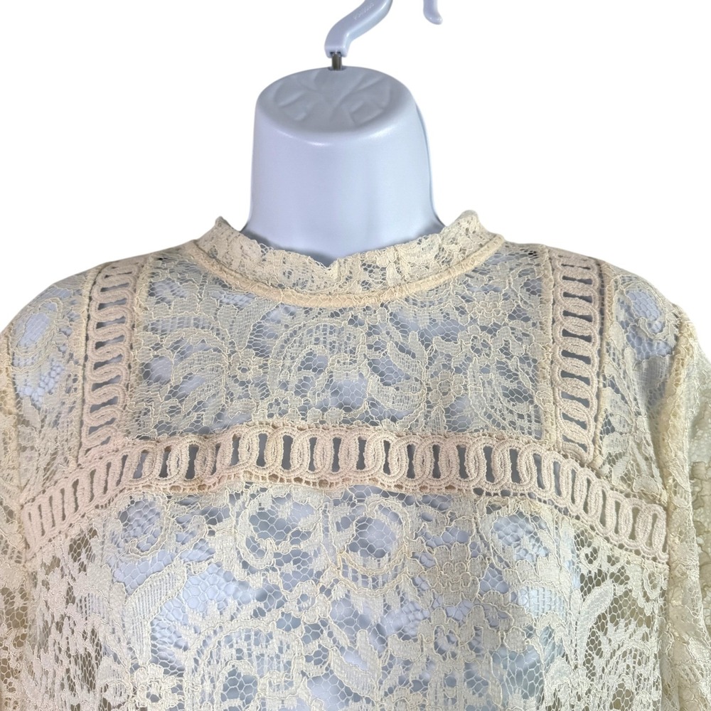 Cream Sheer Lace Bell Sleeve Top Sz M Boho Chic Romantic Cottage‎ French Girl - Picture 3 of 8